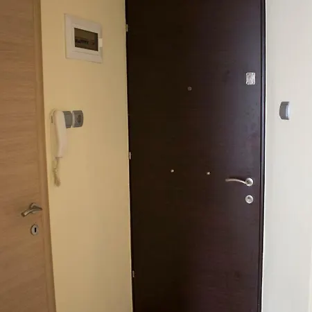 Apartament Cute In The Center Of The